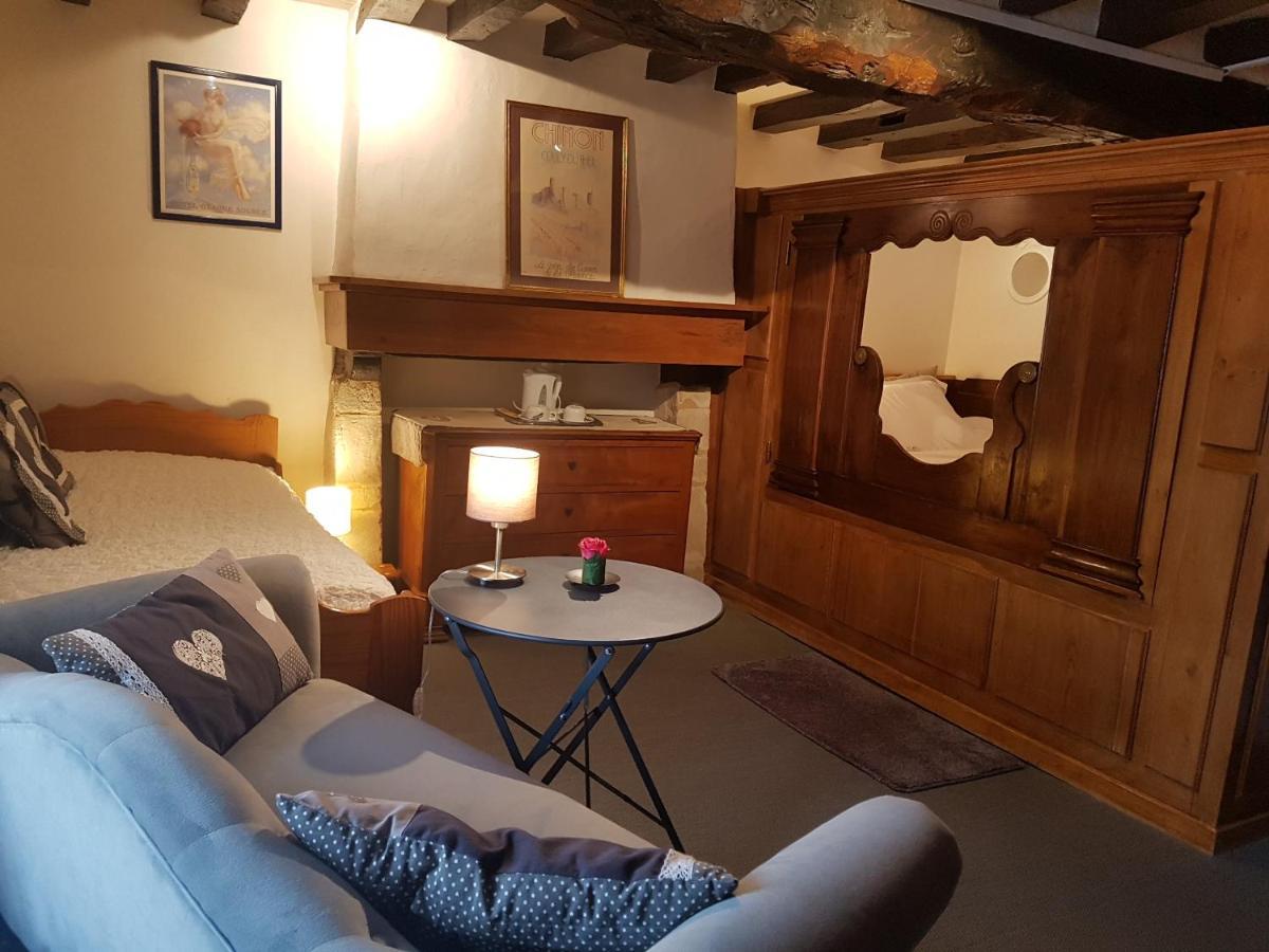 Le Cafe Du Village - Bar A Cocktails & A Ambiance Lohéac Екстериор снимка