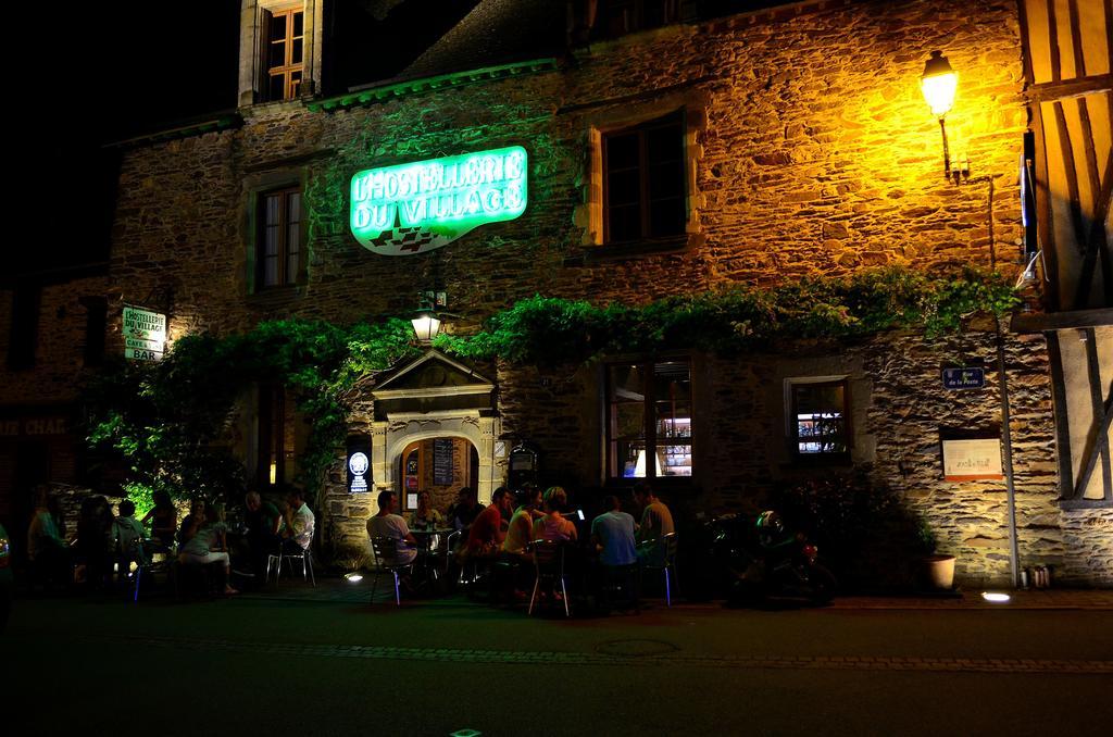 Le Cafe Du Village - Bar A Cocktails & A Ambiance Lohéac Екстериор снимка